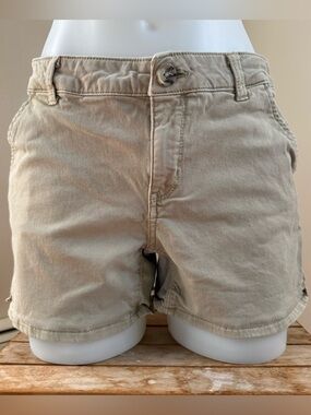 SO Women's Flat Front Khaki Shorts - Light Tan